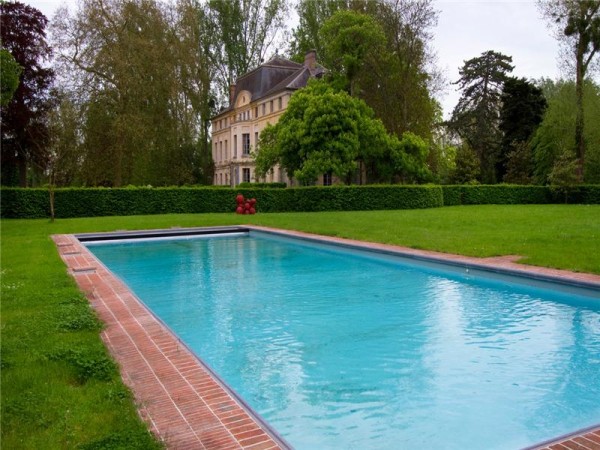 Chateau-de-Primard-Pool-600x450